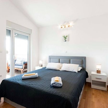 Cozy Apartment With Private Parking Medulin Luaran gambar