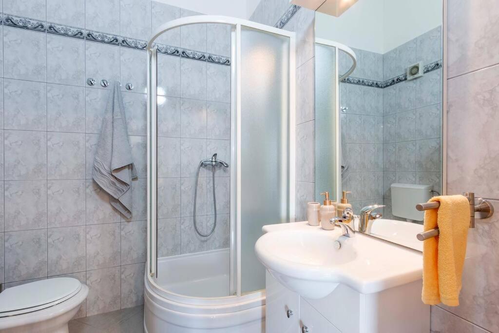 Cozy Apartment With Private Parking Medulin Luaran gambar